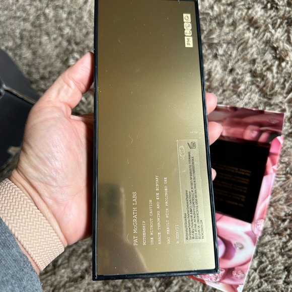 - Brand New Path Mc Grath Labs Mothership V11 Divine Rose Eyeshadow Palette - Picture 7 of 7